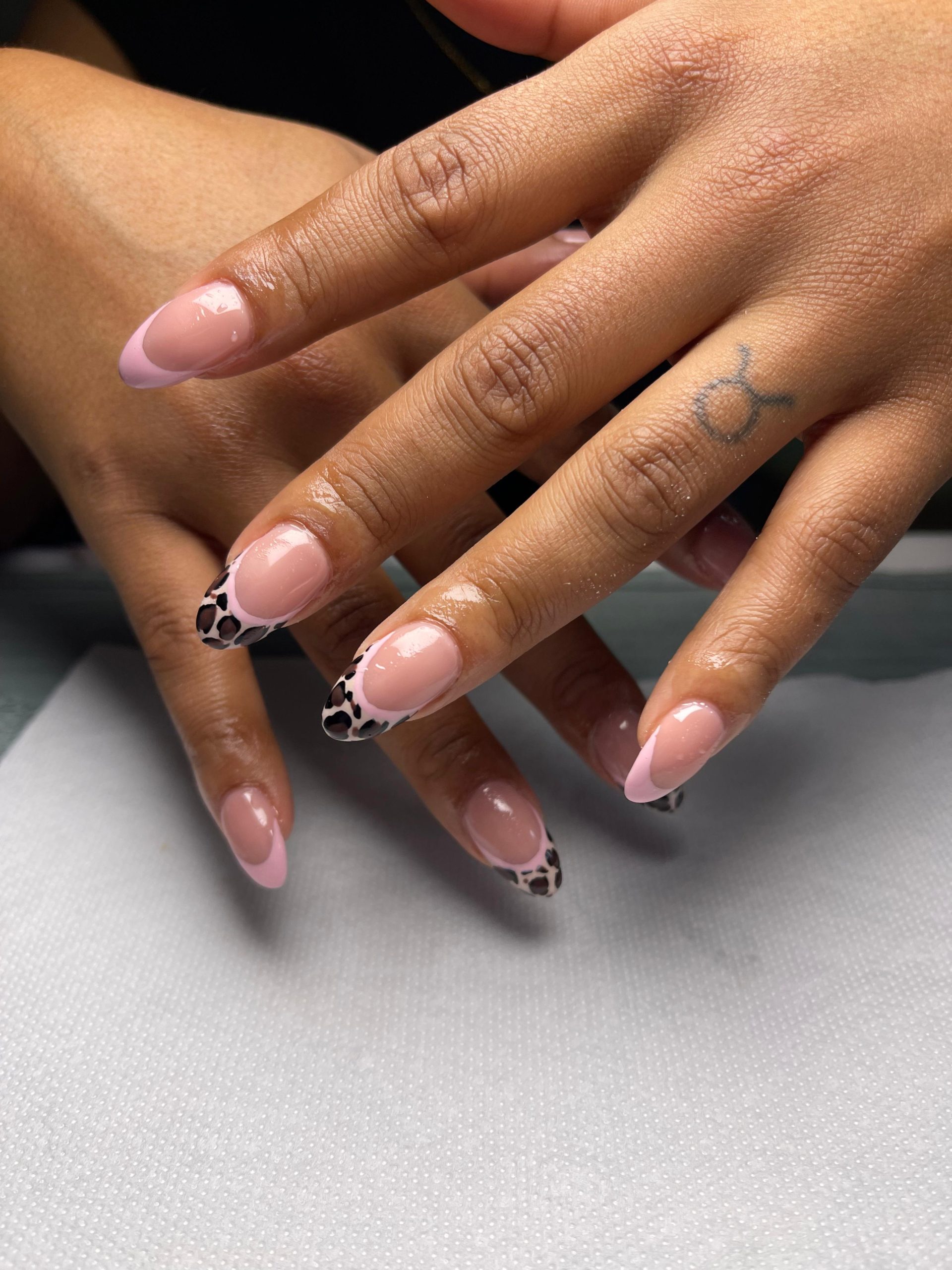 SOLEIL by Dion gel nail set in Fourways